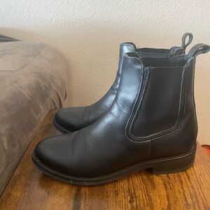 Thursday Duchess Chelsea Boots